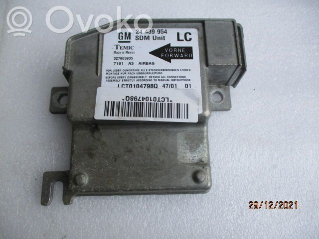 Opel Corsa C Airbag control unit/module 