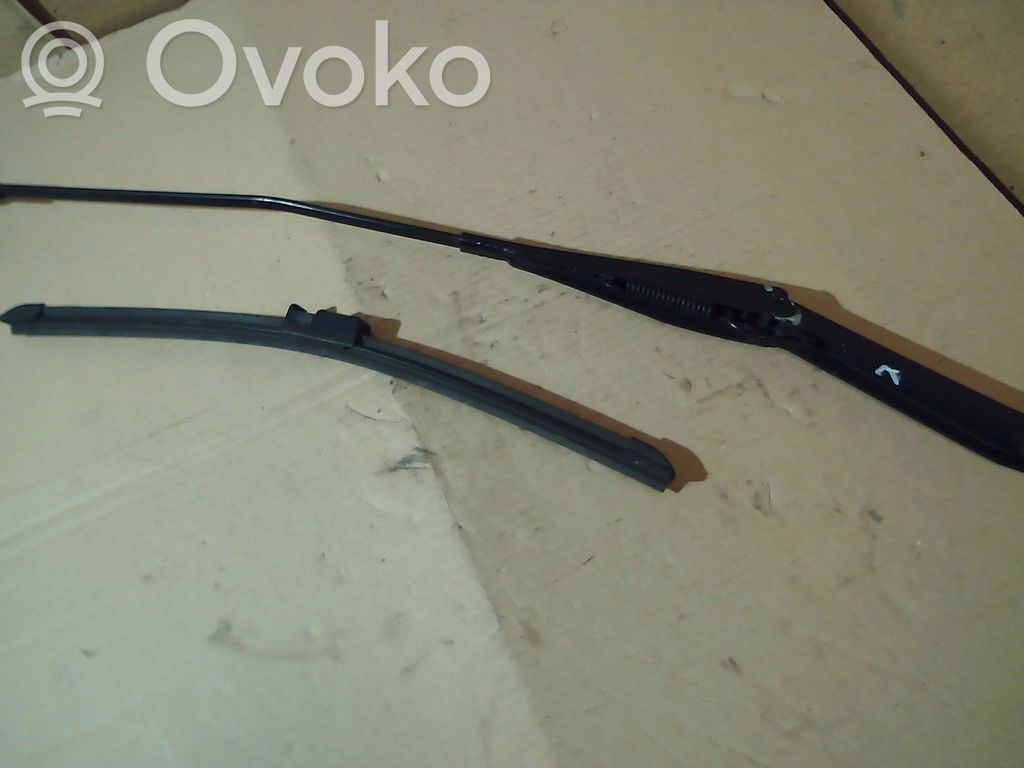 Front wiper blade arm   1731536,1565185