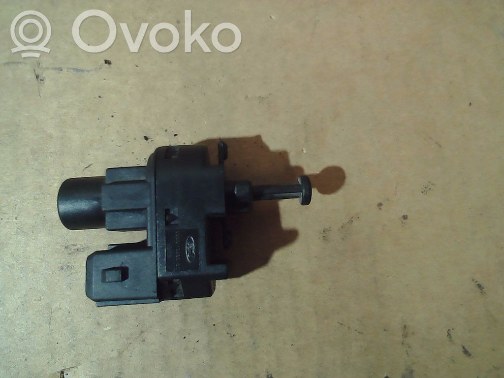 Ford Focus Tailgate/boot open switch button 