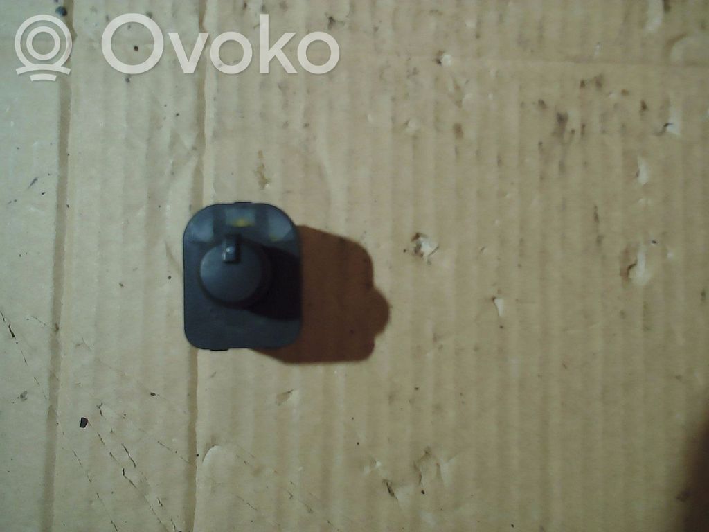Audi A4 S4 B6 8E 8H Electric window control switch 