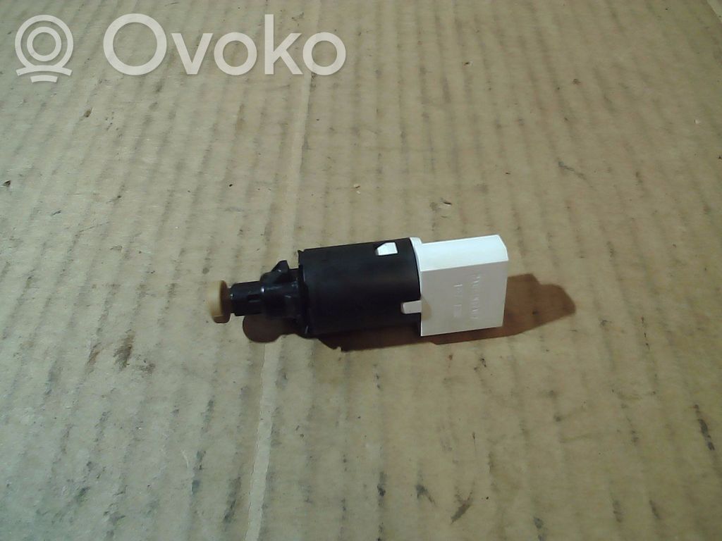 Peugeot 1007 Hazard light switch 