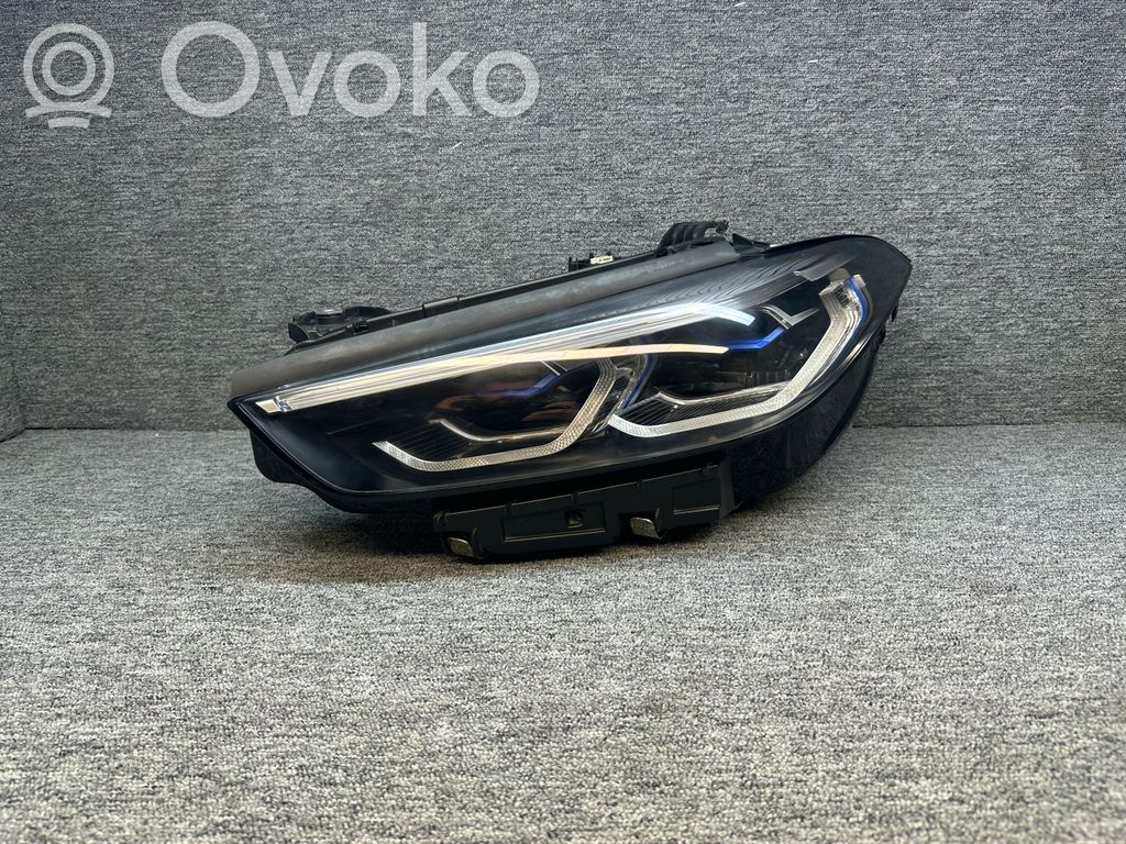 BMW 8 G15 Far 