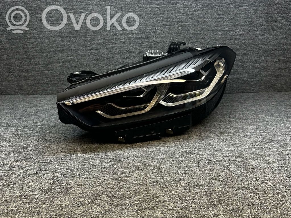 BMW 8 G16 Scheinwerfer 
