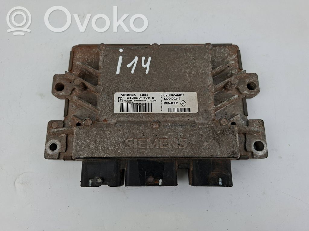 Renault Clio III Engine control unit/module 