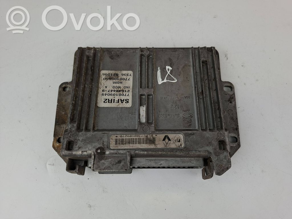 Renault Twingo II Engine control unit/module 