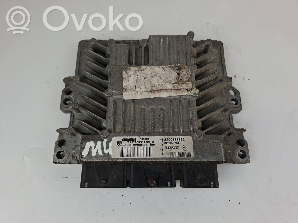 Renault Clio III Calculateur moteur ECU 