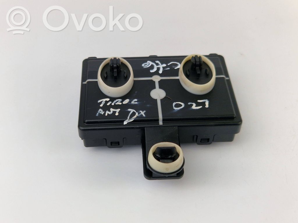 Volkswagen T-Roc Door control unit/module 