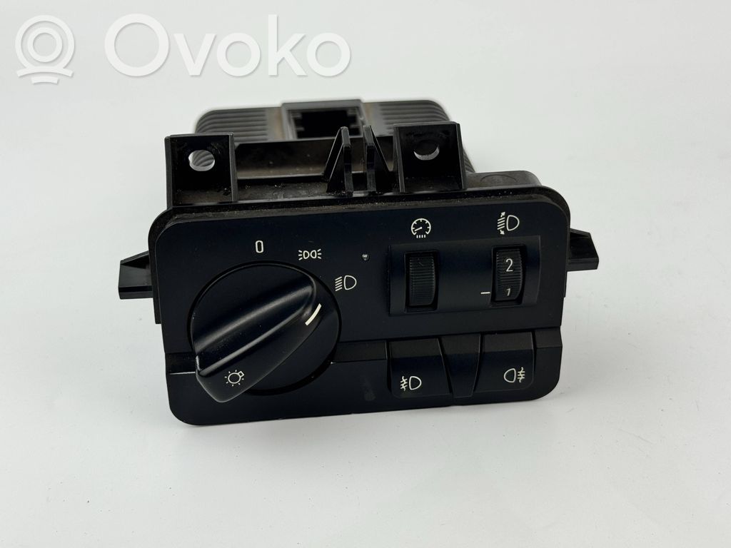 Light switch   6901429,61316901429,086480051,0345928