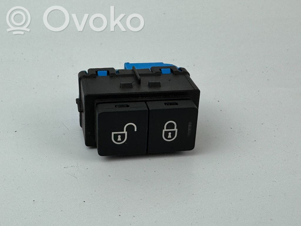Central locking switch button   CPLA14017BD