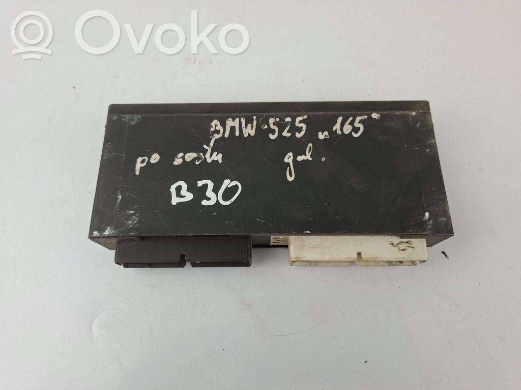 BMW 5 E34 Komforto modulis 
