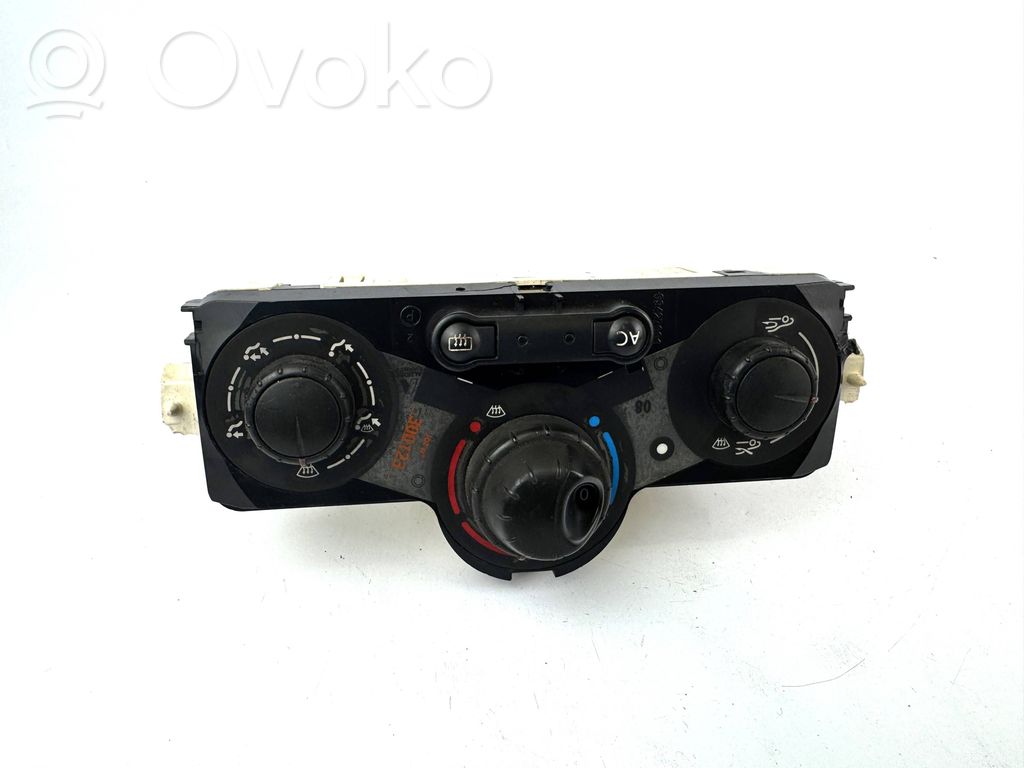 Renault Megane II Climate control unit 