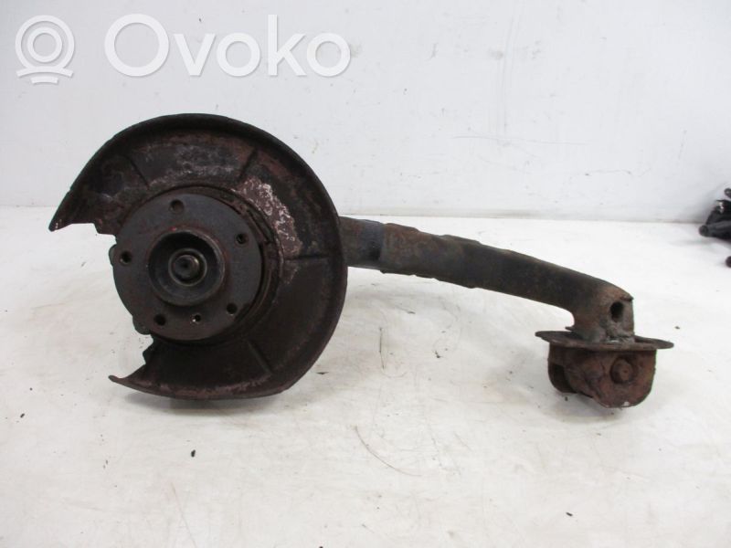 Achsschenkel hinten