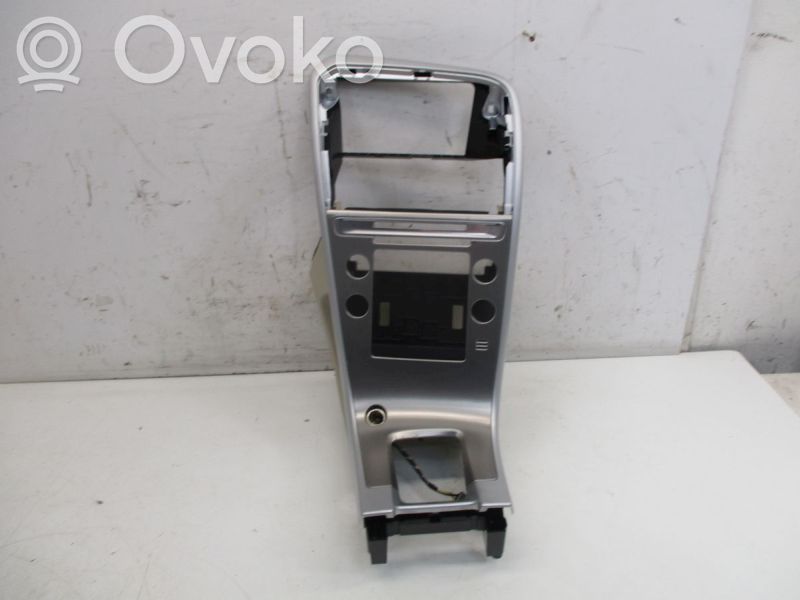 Volvo XC60 Panneau de garniture console centrale 