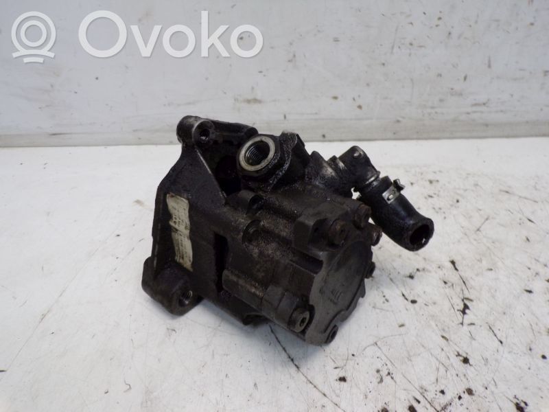 Audi A6 S6 C6 4F Ohjaustehostimen pumppu 