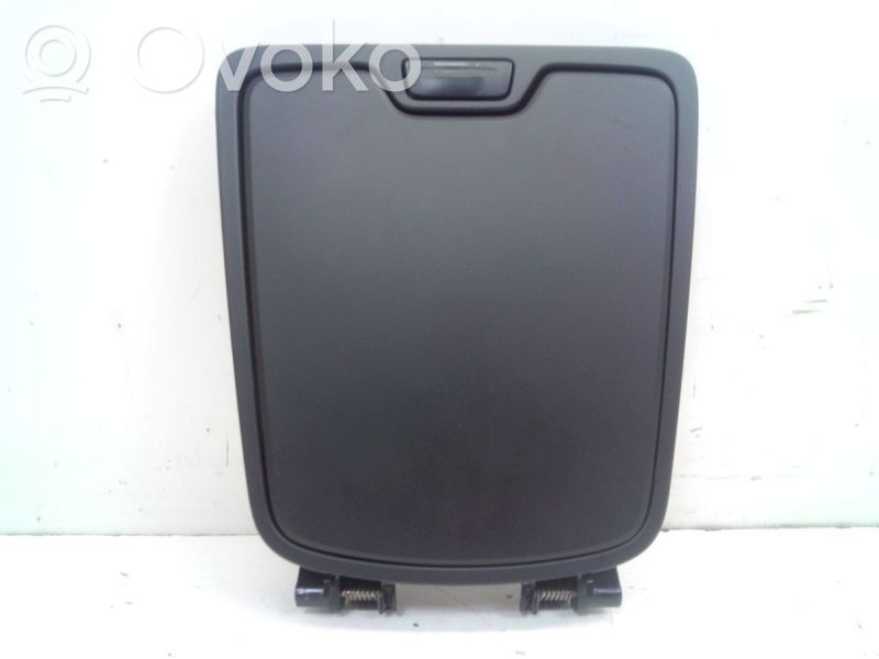 Ford S-MAX Kita salono detalė 