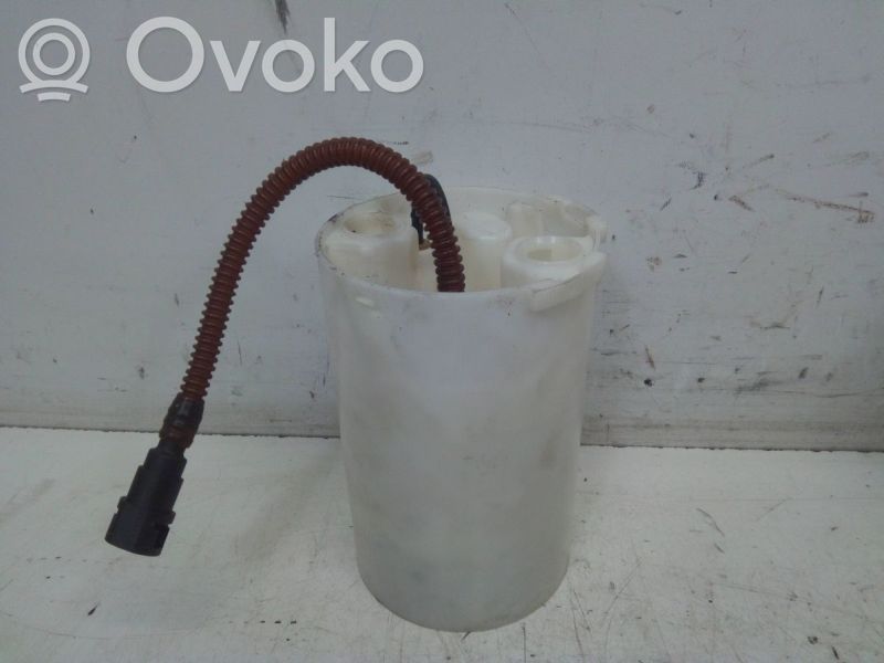 BMW X3 E83 In-tank fuel pump 