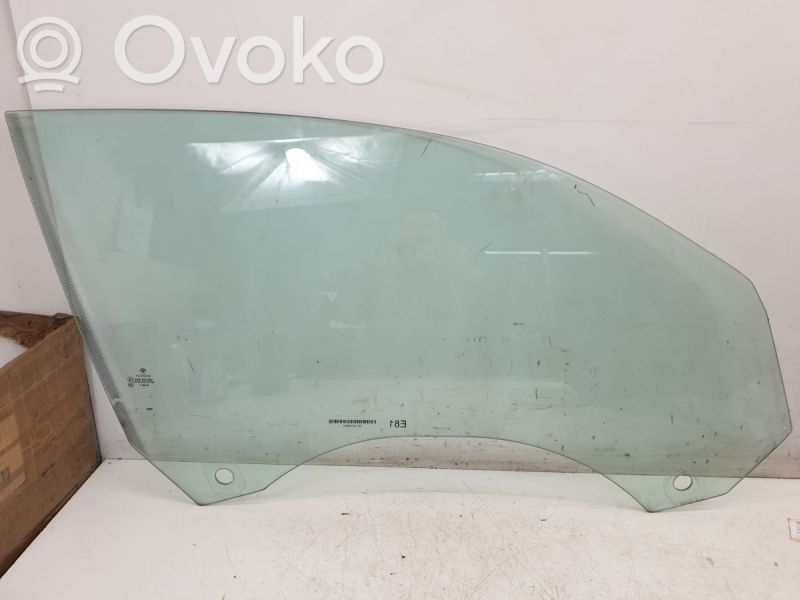 BMW 1 E81 E87 Front triangle window/glass 
