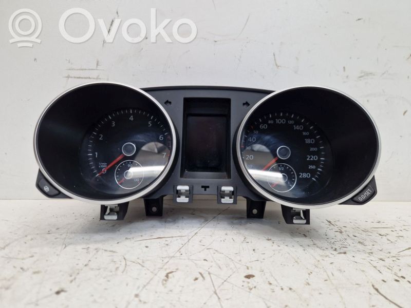 Volkswagen Golf VI Nopeusmittari (mittaristo) 