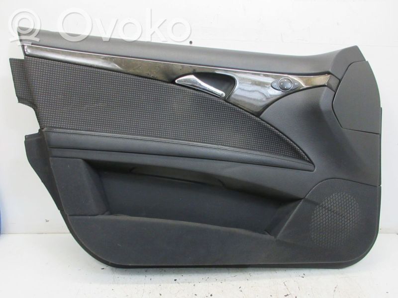 Mercedes-Benz E AMG W211 Revestimiento de puerta delantera 