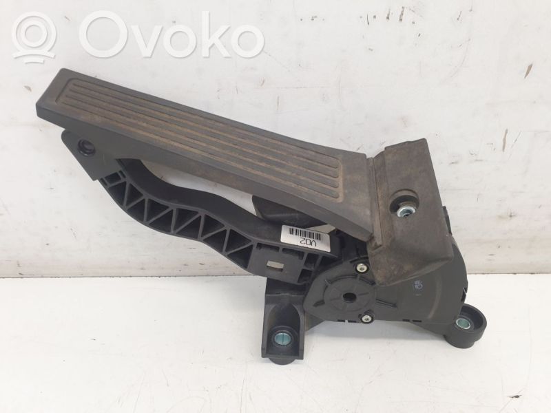Pedal del acelerador   327273R300,327273R300