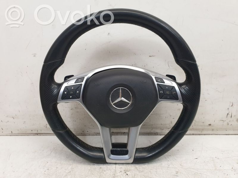 Mercedes-Benz E C207 W207 Ohjauspyörä 