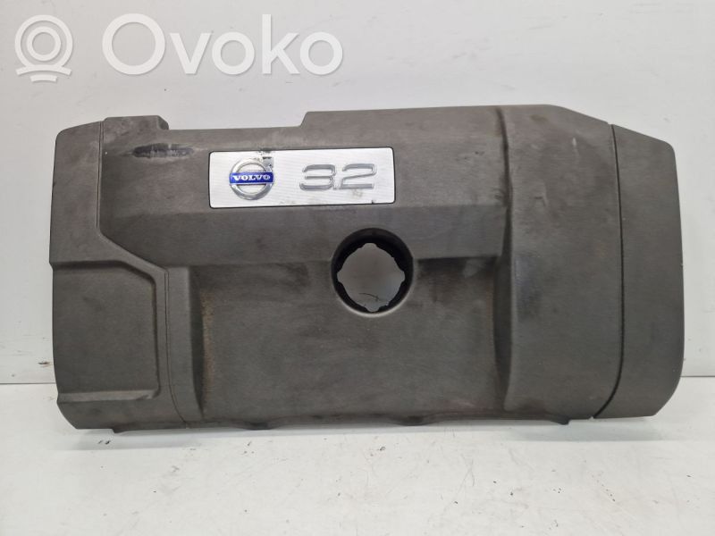 Volvo XC70 Osłona górna silnika