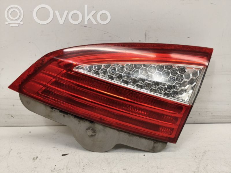 Ford Mondeo MK IV Luz trasera/de freno