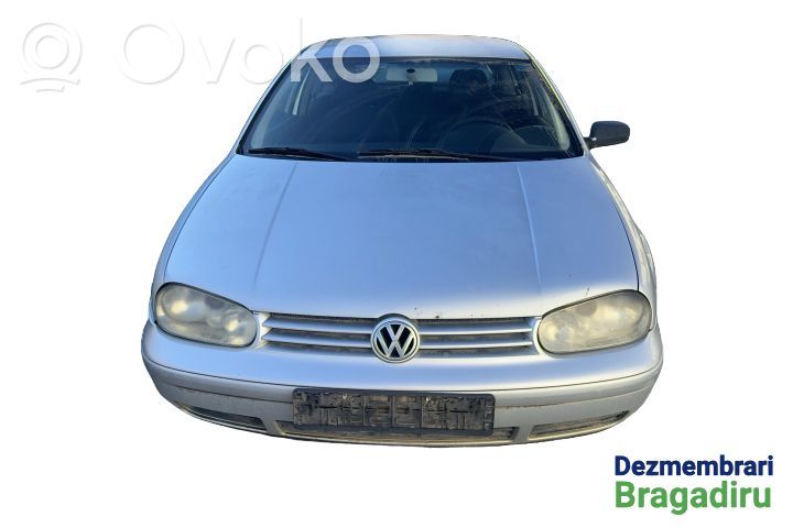 Volkswagen Golf IV Panel de instrumentos 