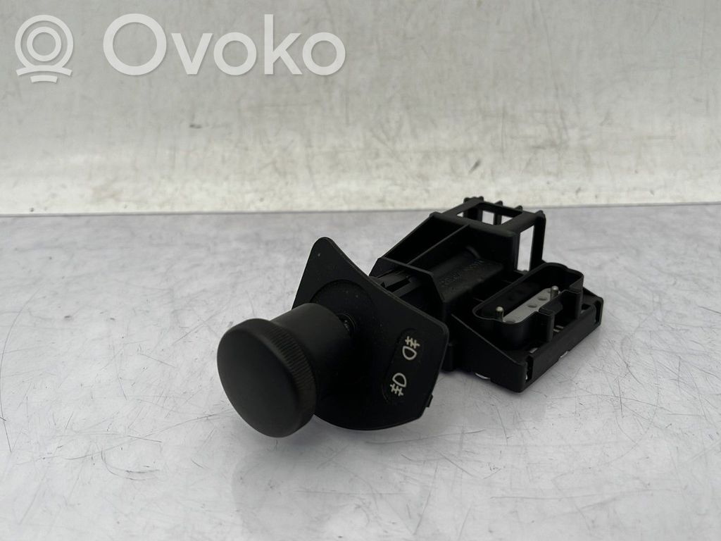 Other switches/knobs/shifts   61318353503