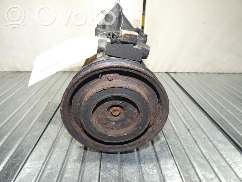 BMW 5 E39 Air conditioning (A/C) compressor (pump) 