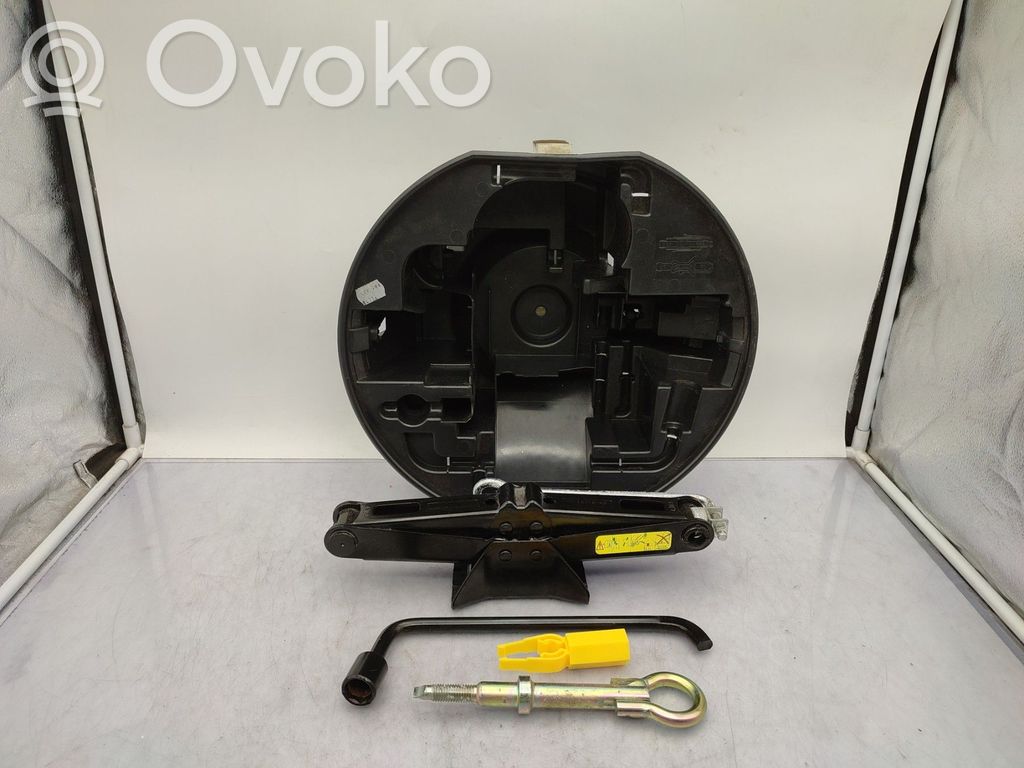 Tool set   00006736C4