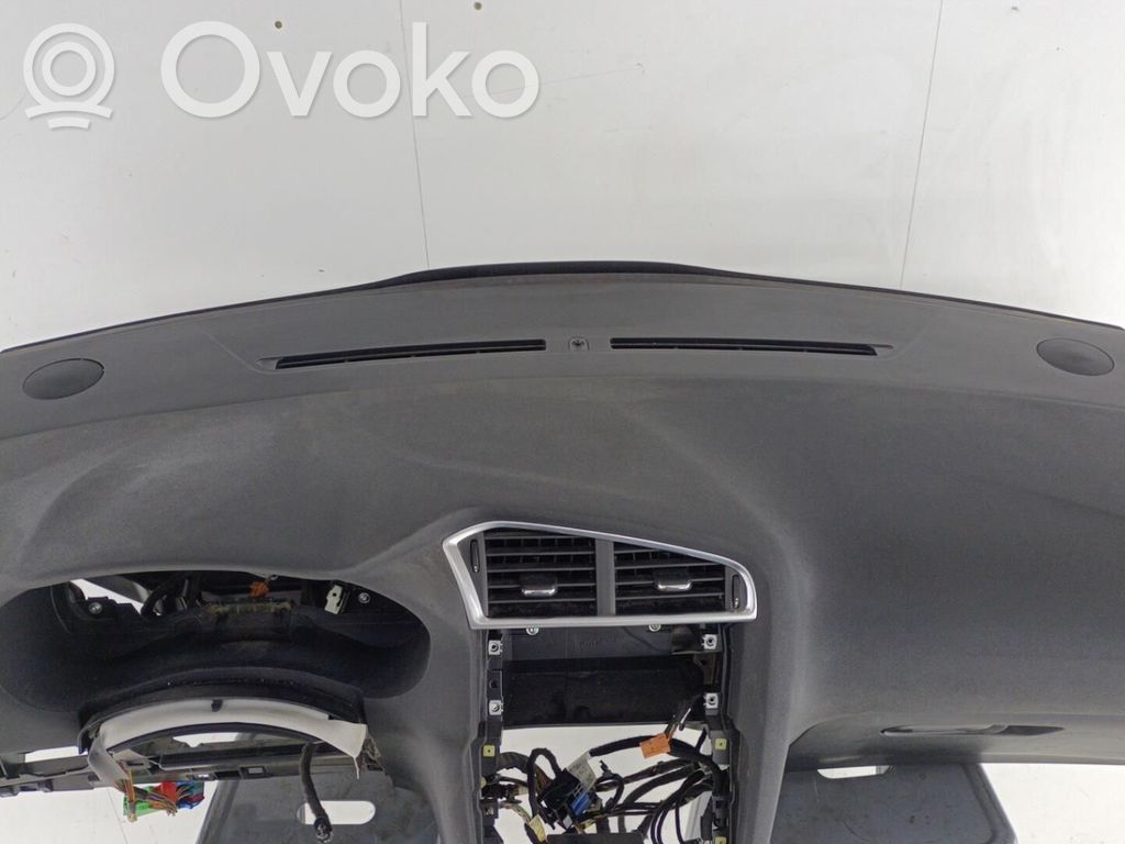 Citroen C4 II Panelis 