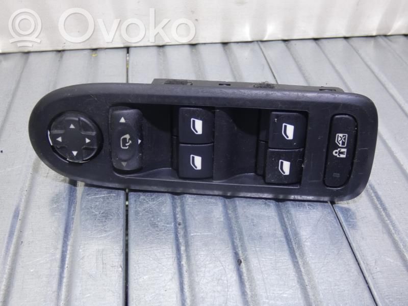 Citroen C5 Electric window control switch 