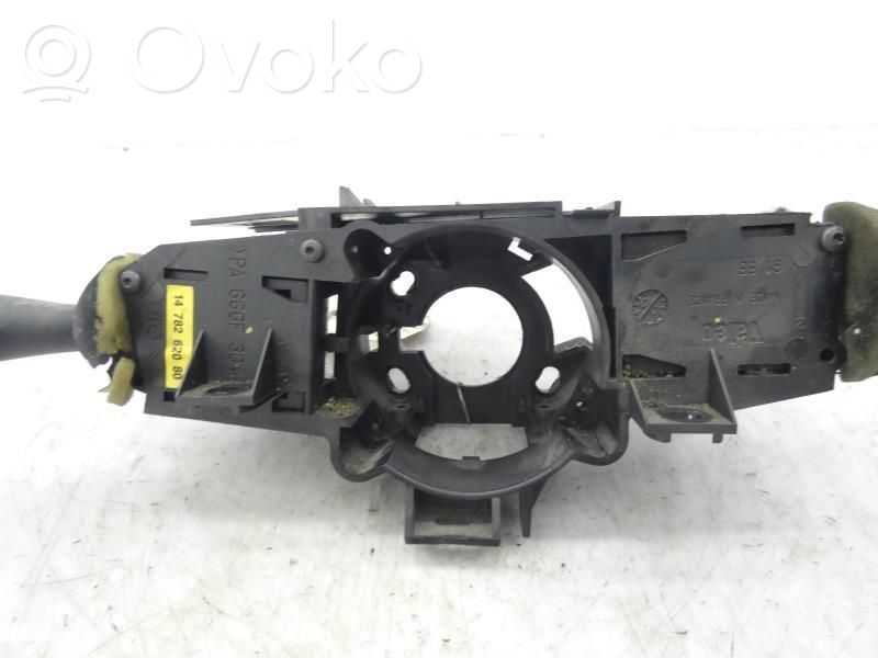 Wiper turn signal indicator stalk/switch