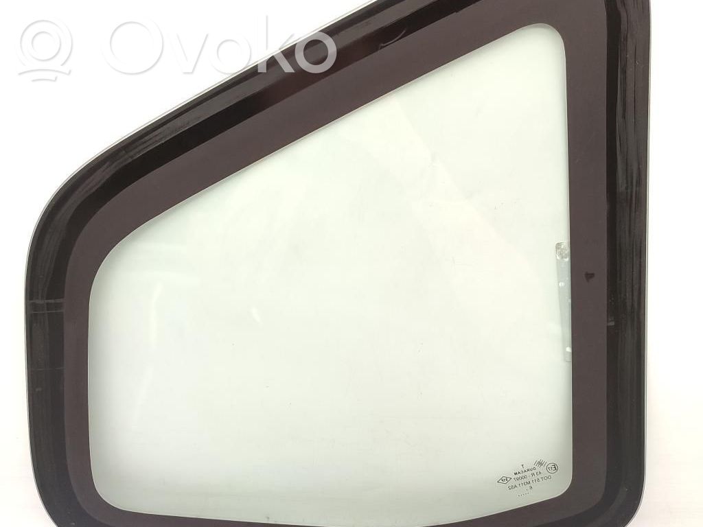 Dacia Duster Rear side window 