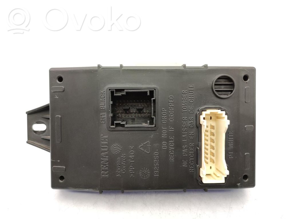 Dacia Sandero Engine ECU kit and lock set 
