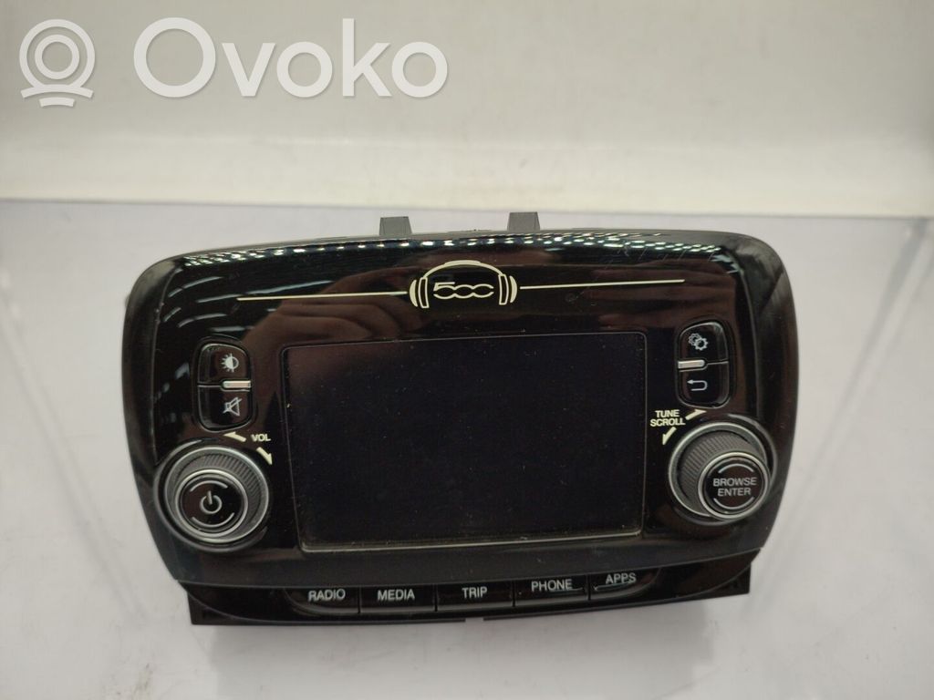 Fiat 500 Radio/CD/DVD/GPS head unit 