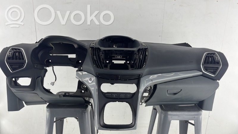 Ford C-MAX II Dashboard 