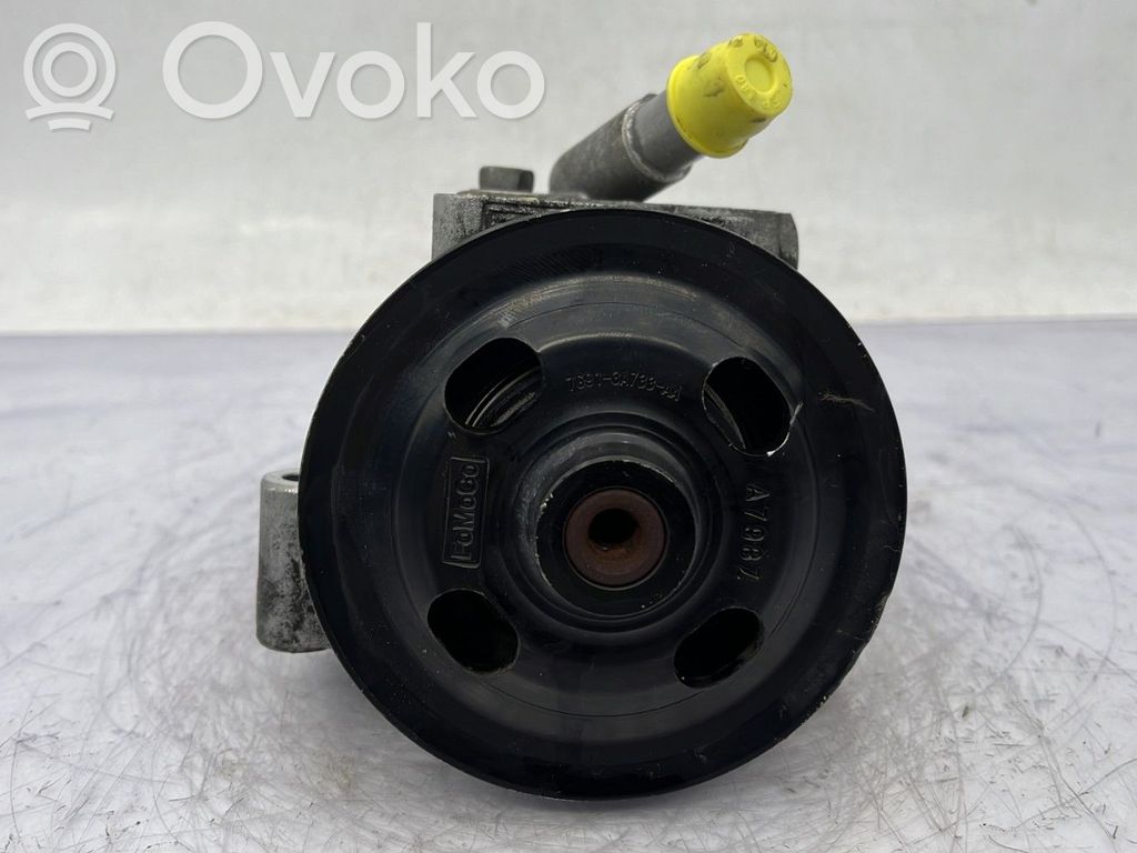 Ford Mondeo MK IV Ohjaustehostimen pumppu 