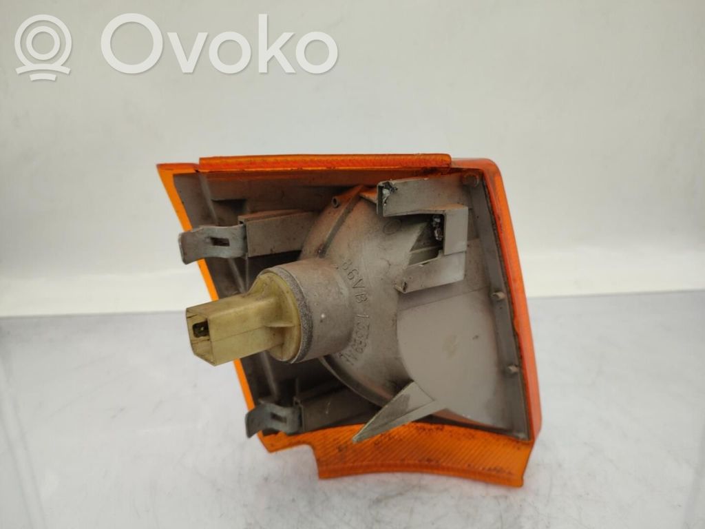 Front indicator light   86VB13369AE