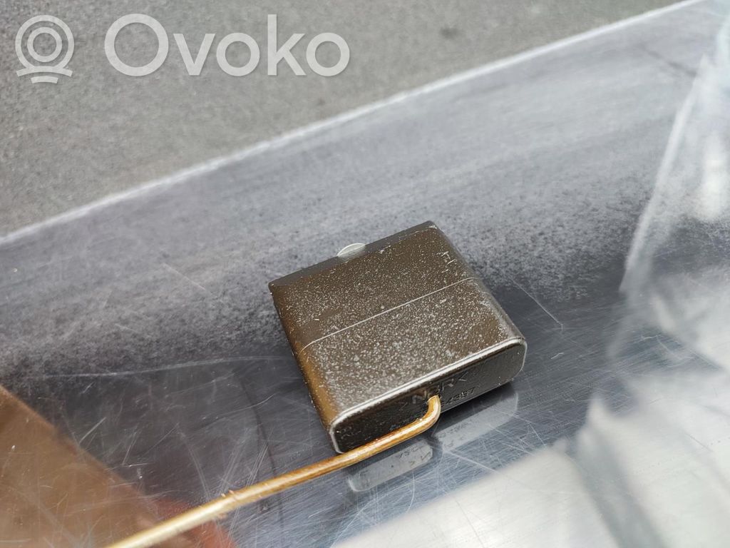 Peugeot 1007 Sensor de nivel de combustible 