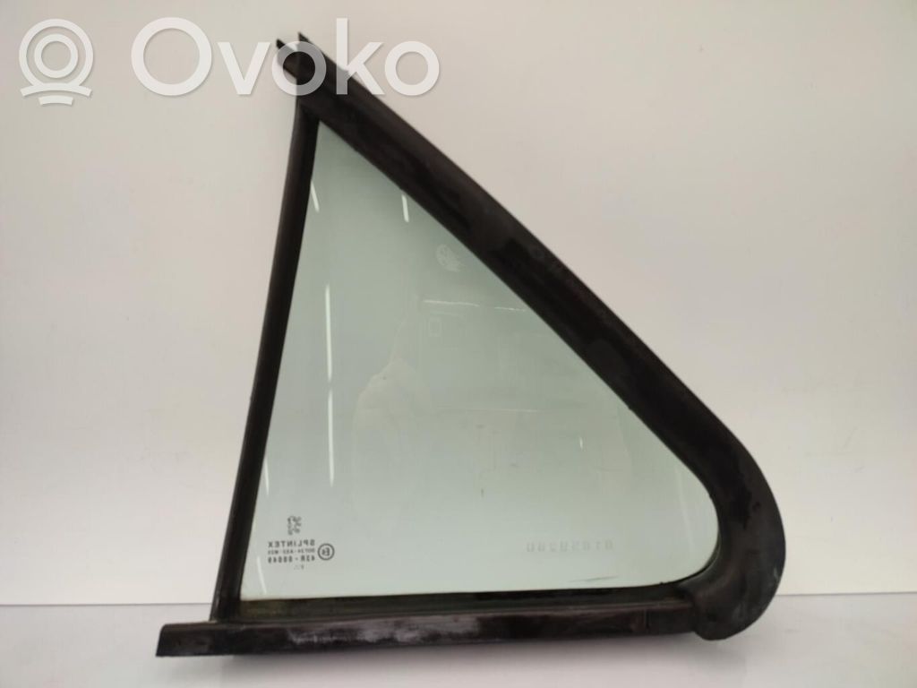 Peugeot 406 Ventanilla de ventilación de la puerta trasera 