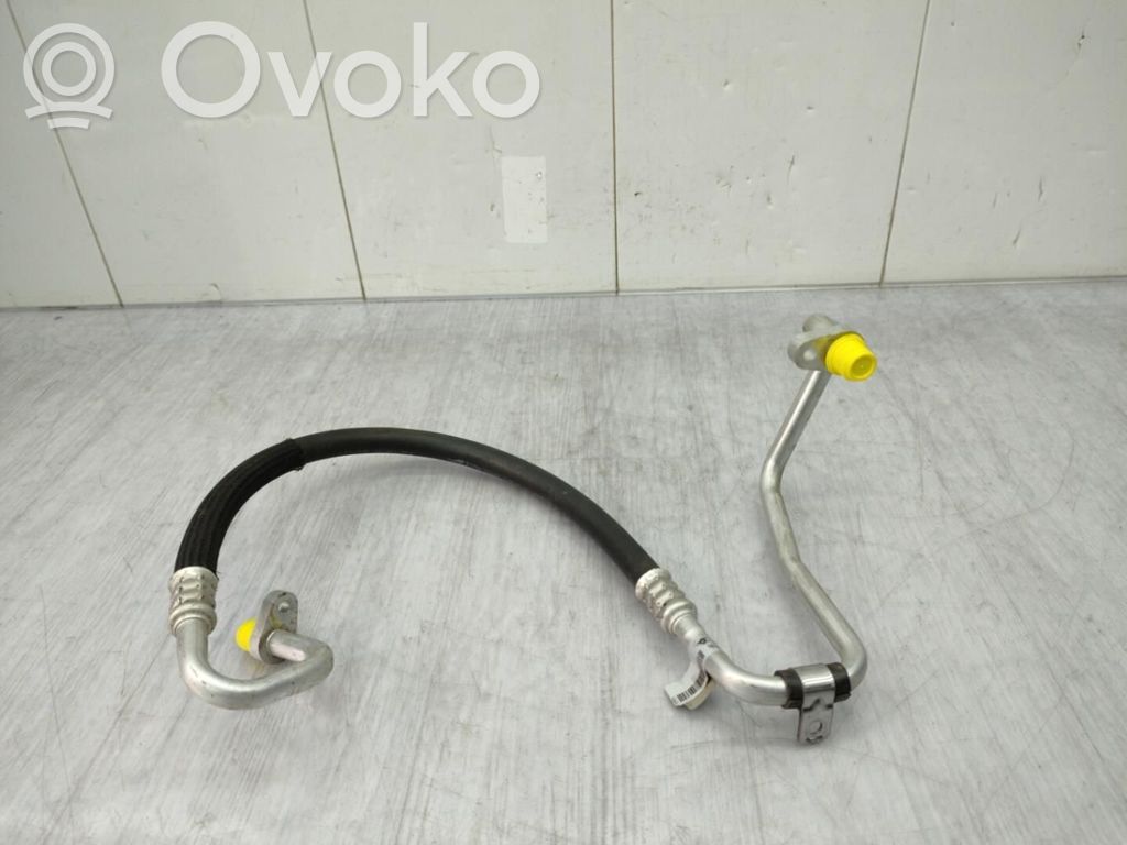 Ilmastointilaitteen putki (A/C)   924909096R
