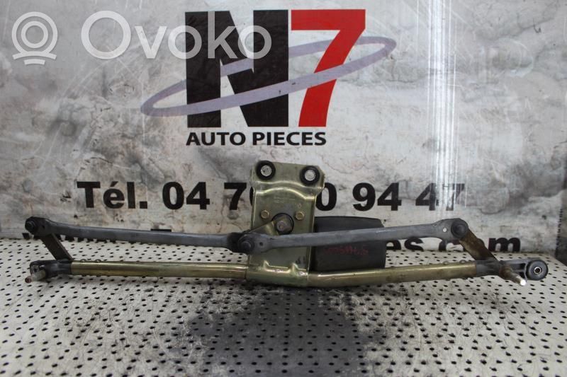 Renault Clio I Wiper motor 