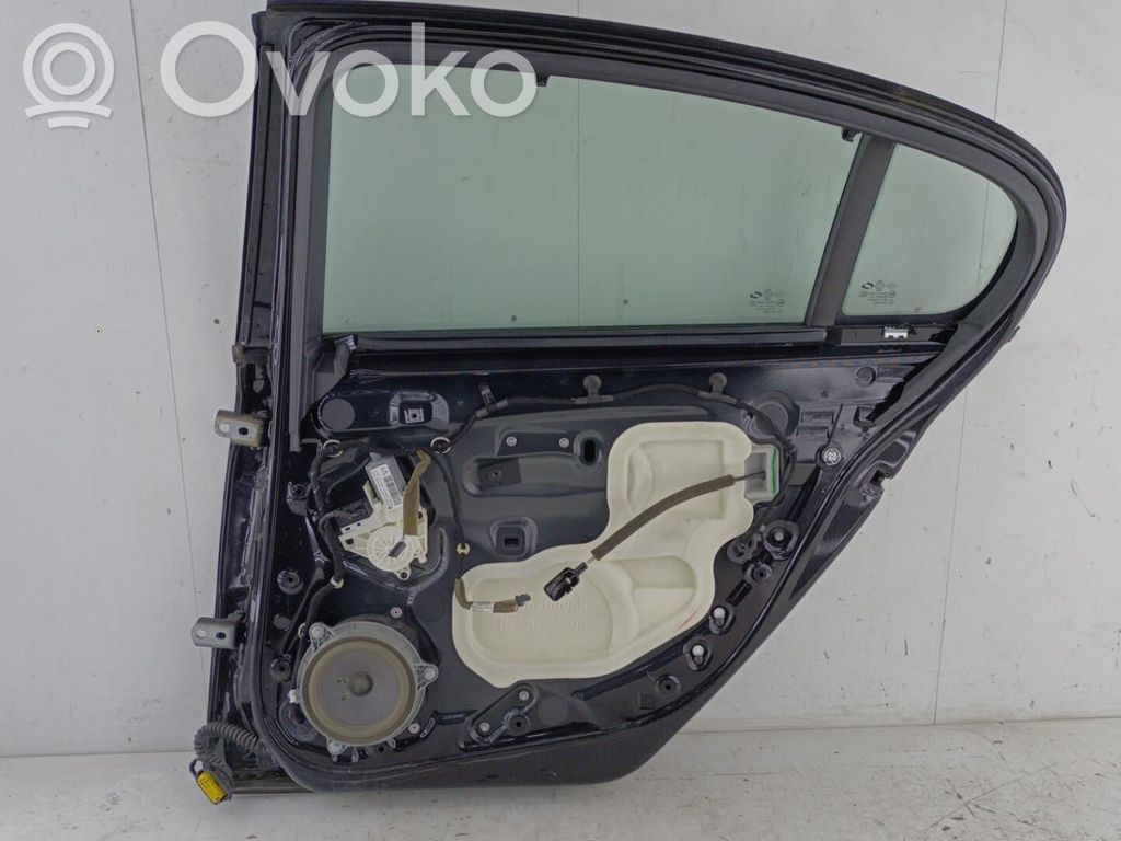 Renault Latitude (L70) Puerta trasera 