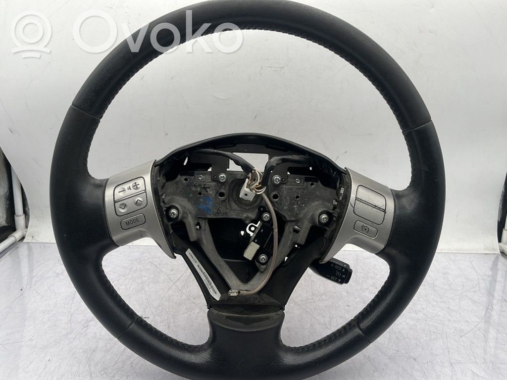 Toyota Auris 150 Ohjauspyörä 