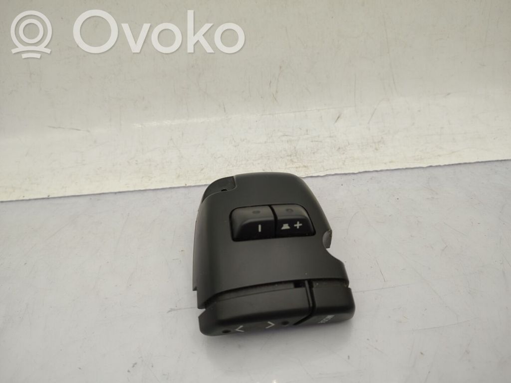 Toyota Yaris Head unit multimedia control 