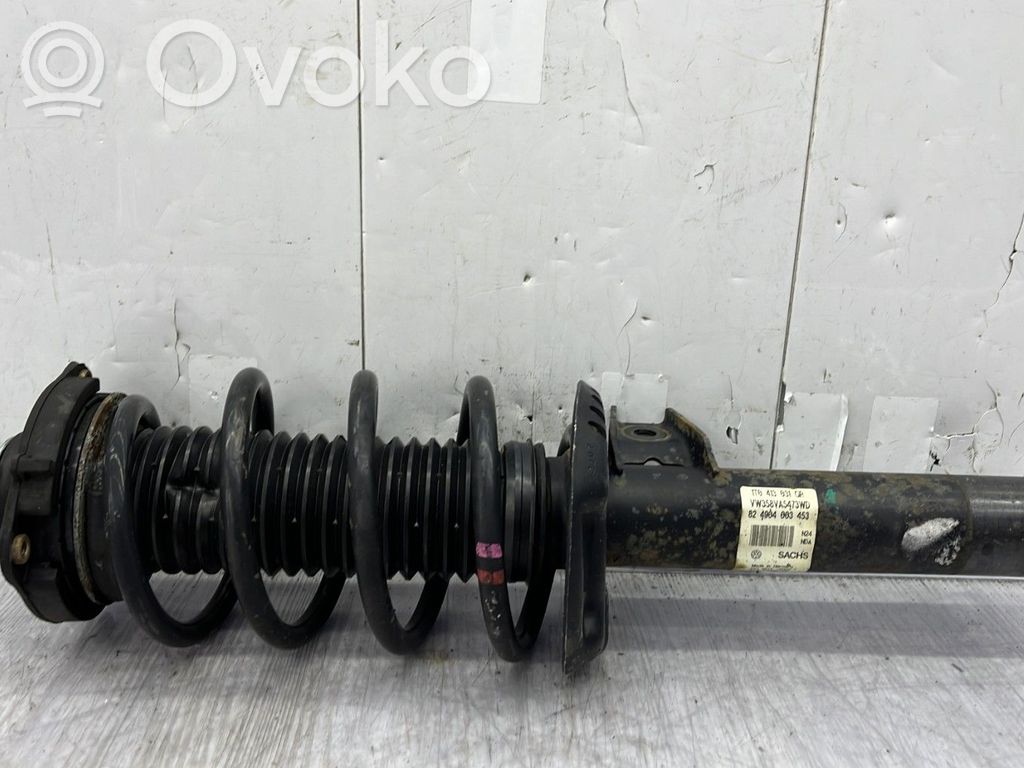 Volkswagen Eos Amortyzator osi przedniej ze sprężyną 