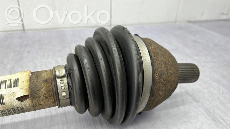 Volvo C30 Priekinis pusašis 