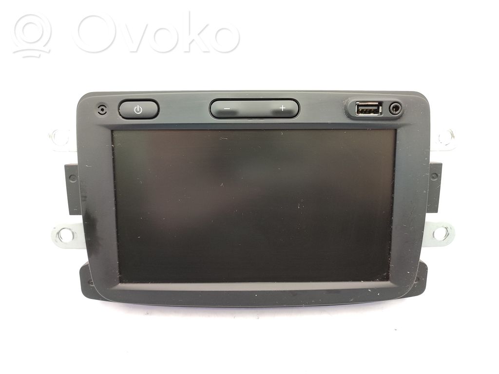 Dacia Spring Radio/CD/DVD/GPS head unit 